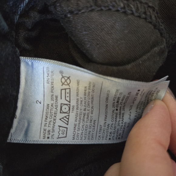 Dark wash old navy jeans - Picture 4 of 4